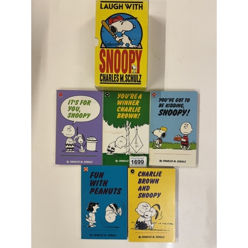 1699 - A boxed set of 5 Snoopy books including 'Laugh with Snoopy'