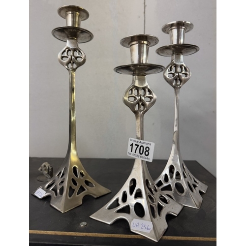 1708 - A set of 3 deco style candlesticks