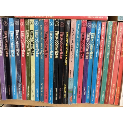 246 - An excellent collection of over 300 vintage fantasy & science fiction magazines from 1960s to 2000s ... 