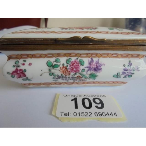 109 - A 19th century porcelain trinket box.