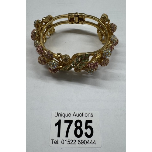 Lot 1785      