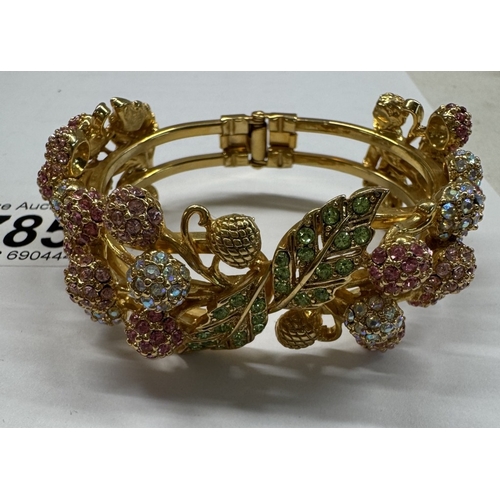 1785 - An ornate costume jewellery bracelet