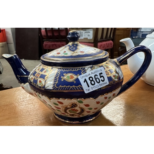 1865 - 2 teapots