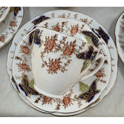 1890 - A 14 piece vintage tea set