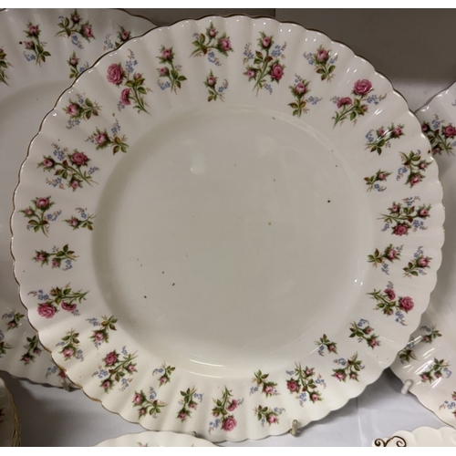 1835 - A Royal Albert Winsome dinner service