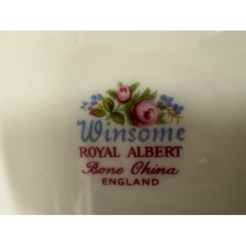 1835 - A Royal Albert Winsome dinner service