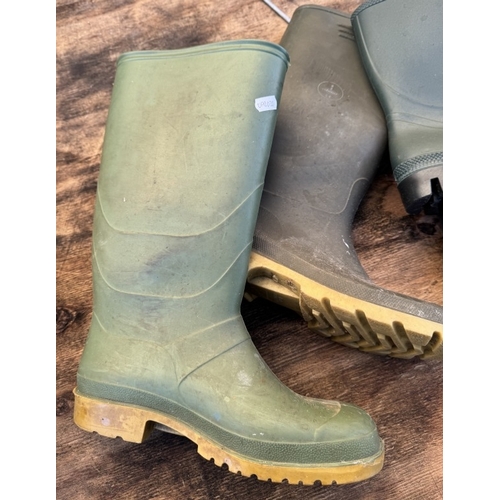 1998 - 3 Pairs of wellies