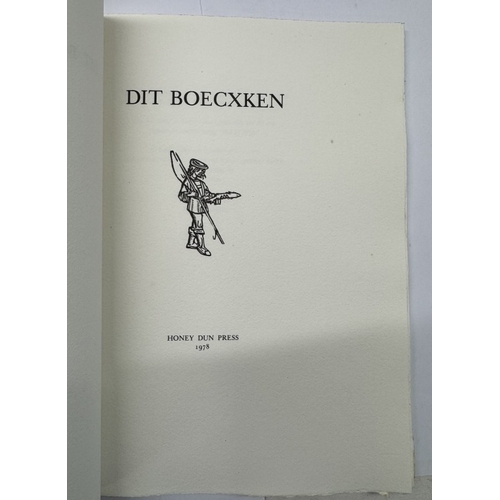 285 - Dit Boecxken Honey Dun Press 1978 in box