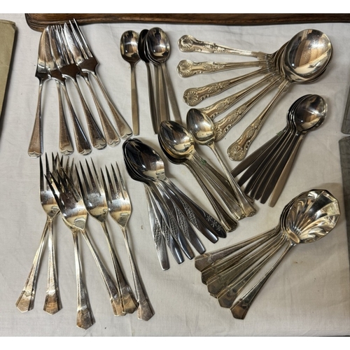 1926 - A quantity of cutlery including boxed sets