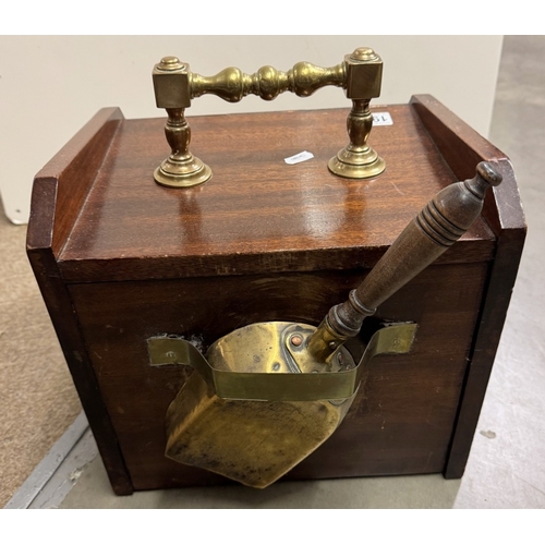 1955 - A wooden coal scuttle with brass trimmings & trowel. (Door knob loose)