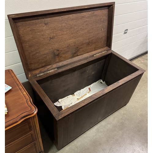 2000 - A mid 20th century oak blanket box.