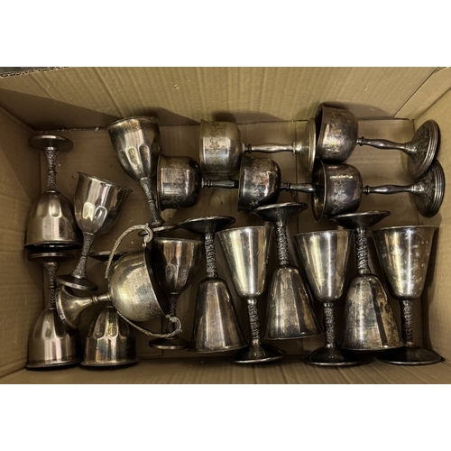 1910E - 2 Boxes of silver plates goblets