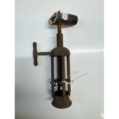 322 - A Victorian rack & pinion corkscrew