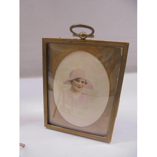 161 - Three early 20th century photograph frames.