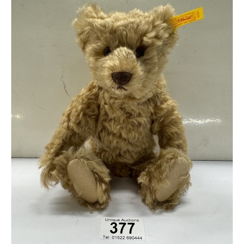 377 - A Steiff bear