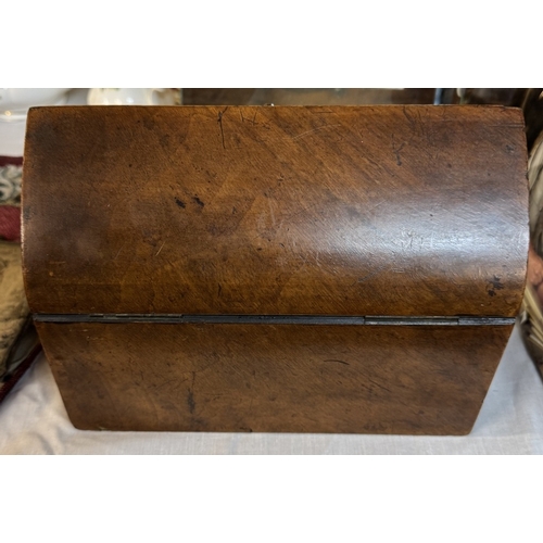 396 - A 19th century mahogany veneered casket with brass mounts