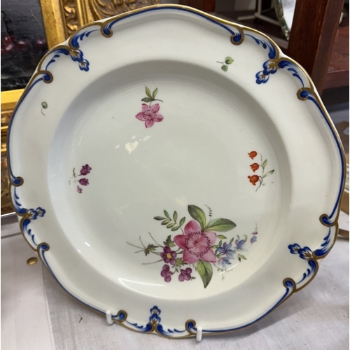 415 - A pair of antique Derby porcelain plates