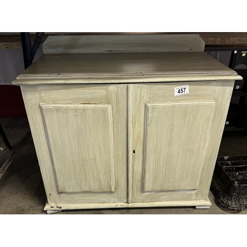 457 - A vintage mahogany specimen chest (Missing a drawer)