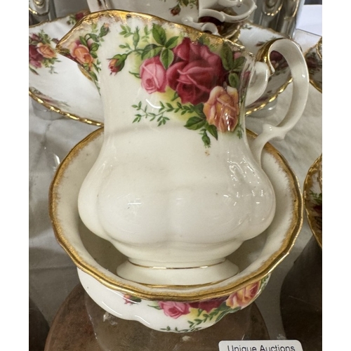 471 - A collection of Royal Albert Old Country Roses china