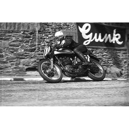 250 - Isle of Man TT – Small box containing 16 uncut rolls of 35mm negatives consisting of over 500 images... 