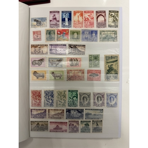 564 - 5 stamp albums of world & German stamps