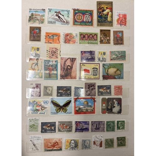 564 - 5 stamp albums of world & German stamps