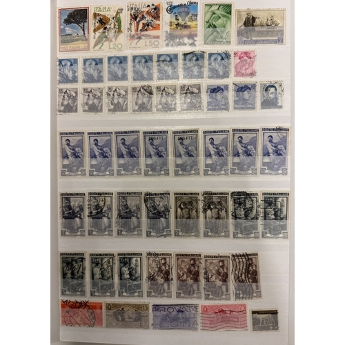 564 - 5 stamp albums of world & German stamps