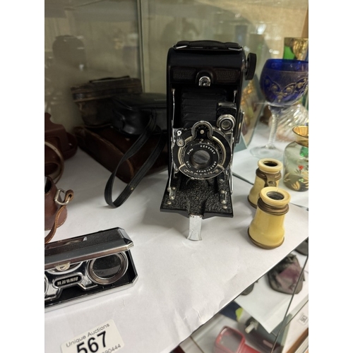 567 - A selection of vintage camera's & opera glasses