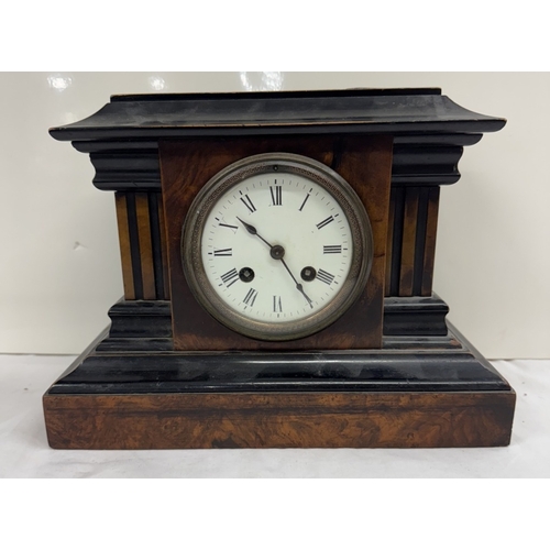 617 - An Edwardian mantle clock with key & pendulum