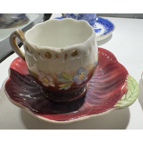 620 - 5 Vintage ceramic & bone china cups & saucers