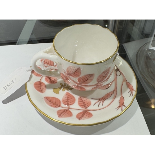 620 - 5 Vintage ceramic & bone china cups & saucers