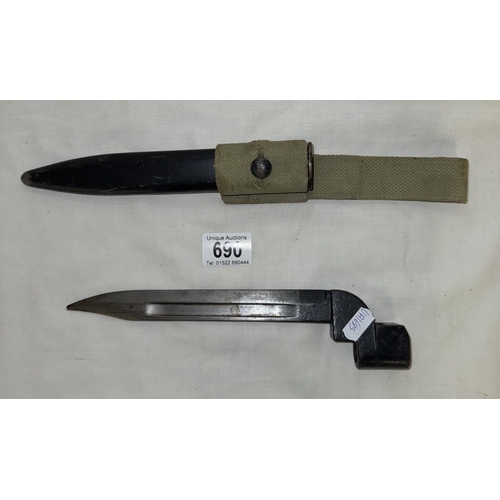 690 - A British Bayonet No 9 MK-1 with belt frog