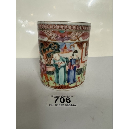 706 - A circa 1770 Chinese Famille Rose cylindrical mug, decorated with oriental figures and children with... 