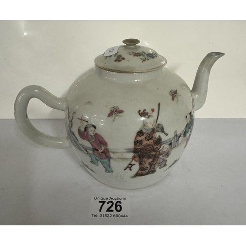 726 - A 19th century Chinese porcelain teapot decorated with figures