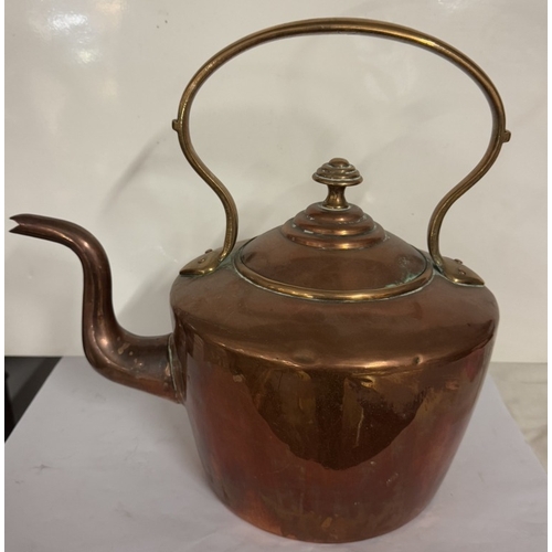 759 - A Victorian copper kettle with dovetail joints