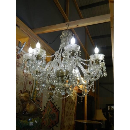 1170 - A good quality 10 light glass chandelier. Fully restored.