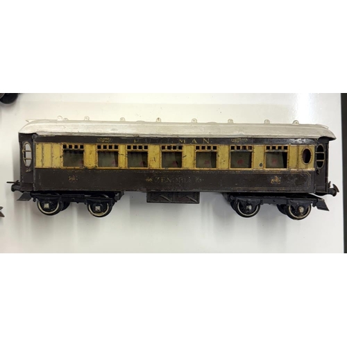 821 - 6 Hornby O gauge Pullmen coaches