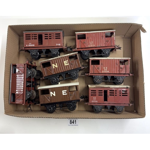 841 - 7 Hornby O gauge wagons