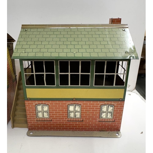 853 - 4 Hornby O gauge signal boxes