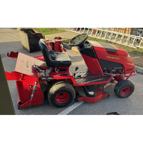 1520C - A Countax C38H ride on mower / tractor with attachments.