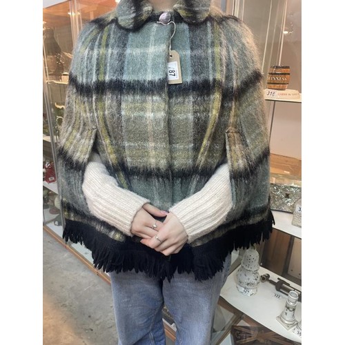 787 - A vintage green check wool cape