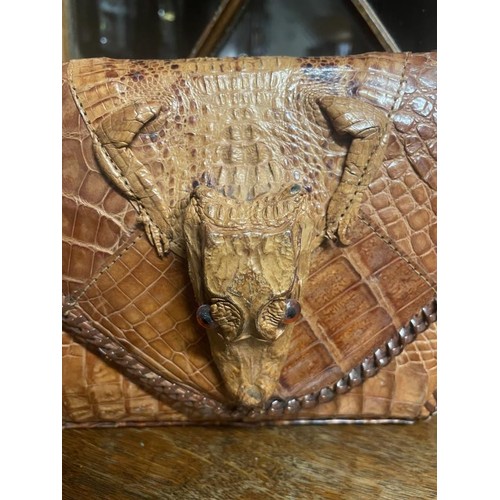 783 - A vintage alligator purse with head & feet A/F (needs attention)