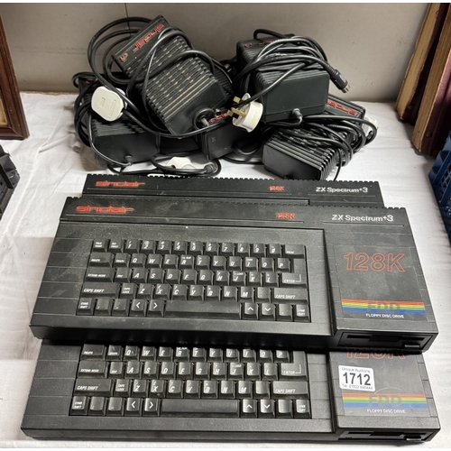 1712 - 3 x ZX-Spectrum +3 128K computers