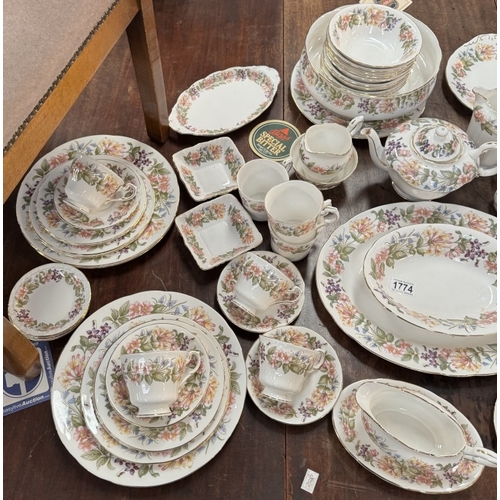 1774 - Approximately 80 pieces of Paragon dinner service