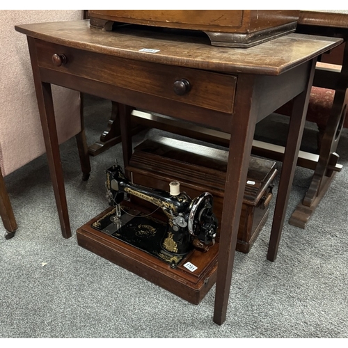 1791 - An Edwardian mahogany hall table with drawer on tapered square legs