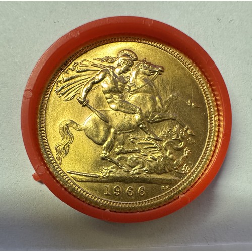 259 - A 1966 Queen Elizabeth II gold sovereign.