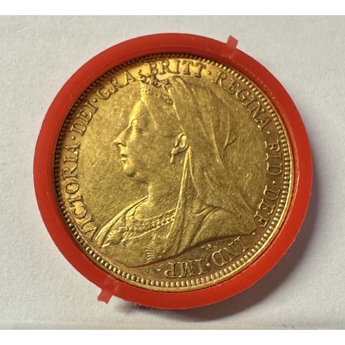 260 - A 1901 Queen Victoria gold sovereign.