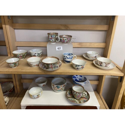 421 - A good lot of Chinese porcelain & pottery including cups, saucers, bowls etc