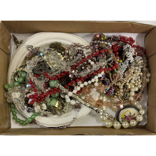 529 - Two trays of costume jewellery, some good other for spare or repair.