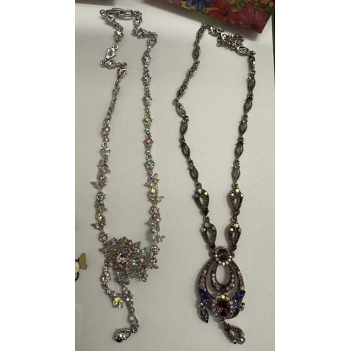 553 - 5 boxed costume jewellery consisting of necklaces & bracelets